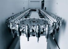 High-speed machining centre 100-tool changer